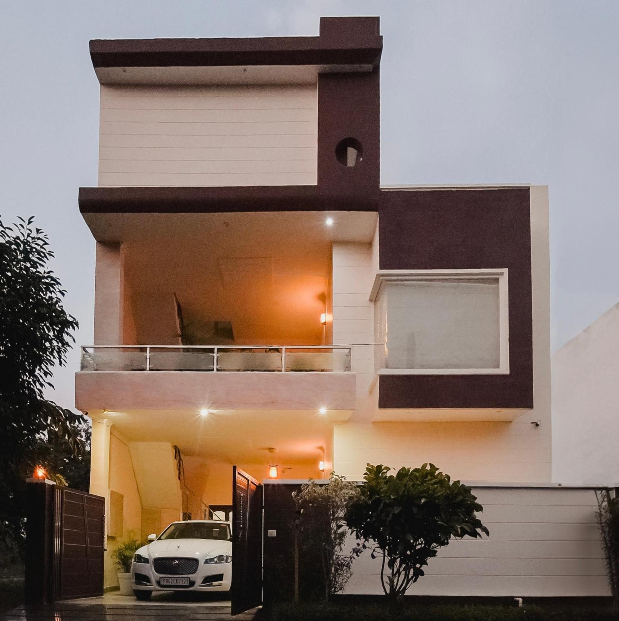 Silver Leaf Apartments Amritsar Esterno foto